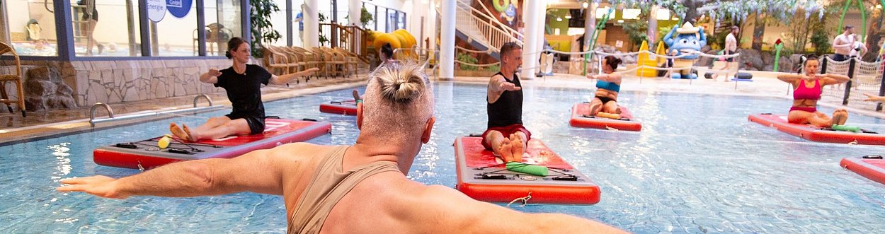 [Translate to Englisch:] Yoga Training im Wasser